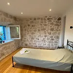 Nespola Vakantiehuis Hodilje