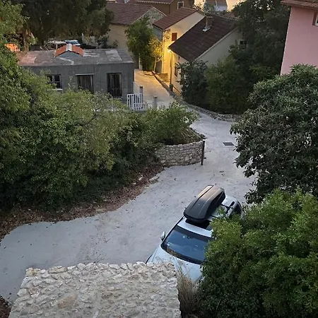 Nespola Vakantiehuis Hodilje
