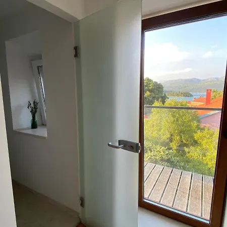 Vakantiehuis Nespola Hodilje