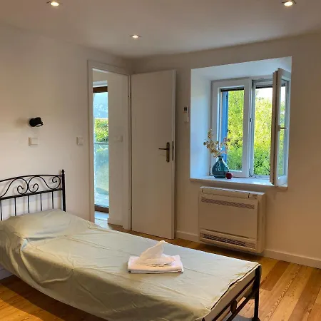 Nespola Hébergement de vacances Hodilje