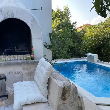 Nespola Hébergement de vacances Hodilje