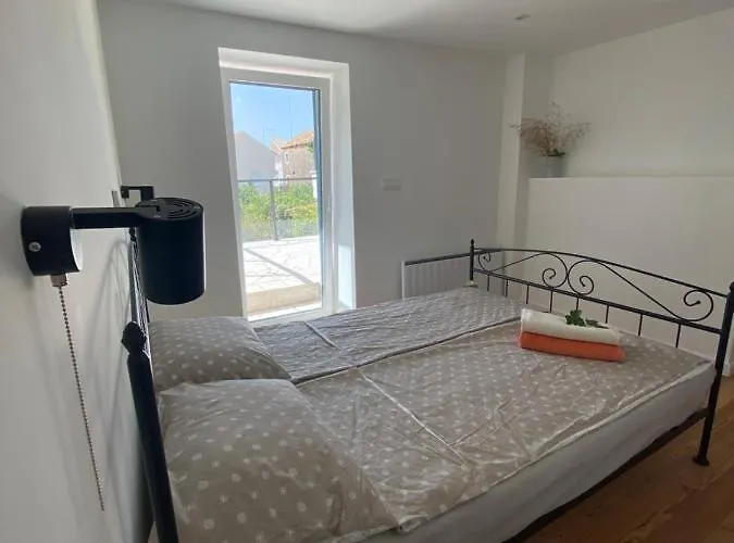 Nespola بيت للعطل Hodilje